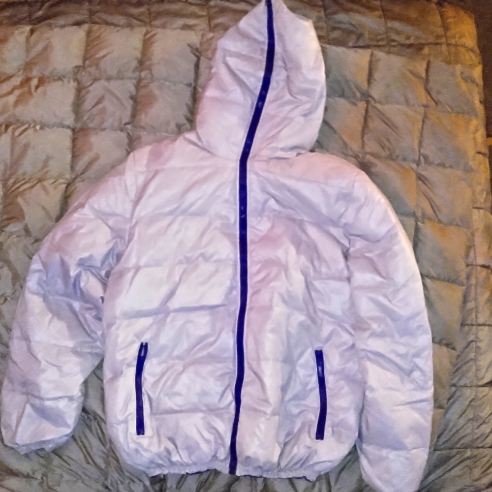 Reversible puffer jacket